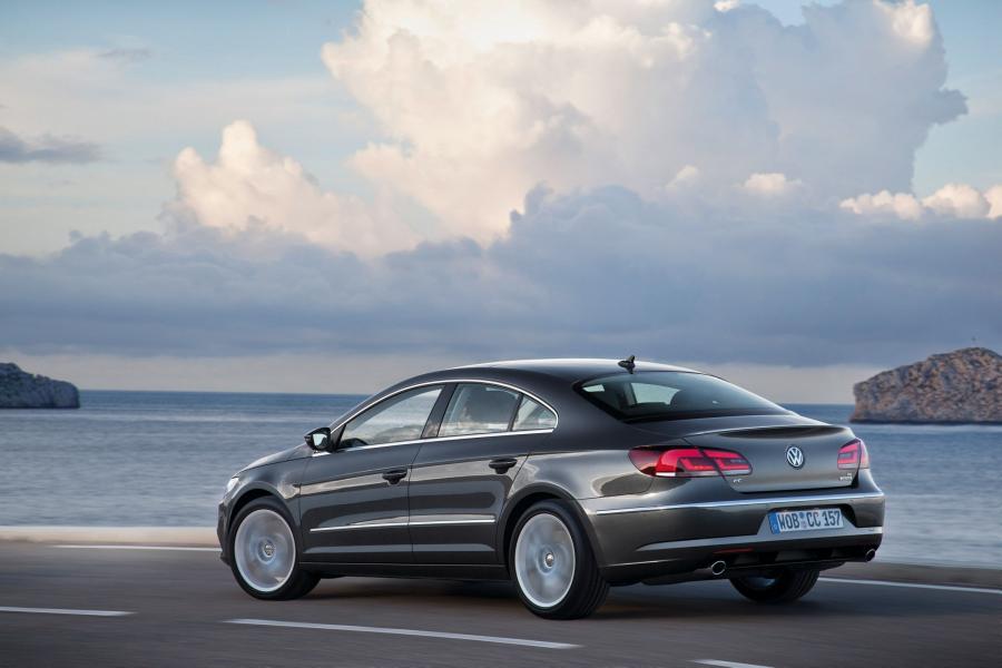 Volkswagen Passat CC 2012 года  (фото 38 из 44)